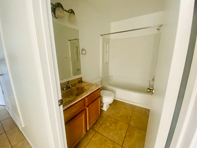 2401 N West St #212 — Photo 3