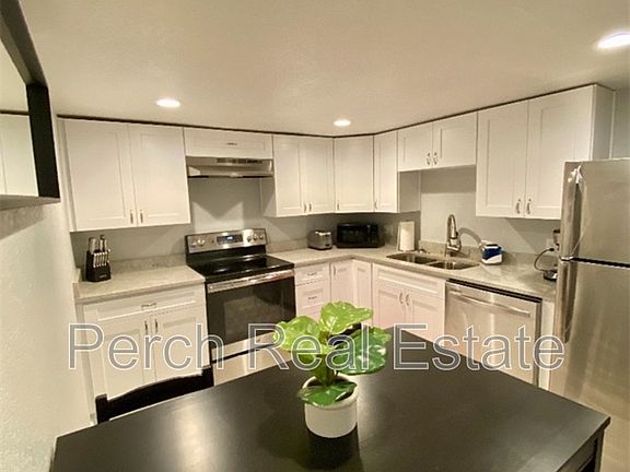 3rd image of 1550 Tabor St #B