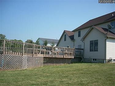 3rd image of 7630 Pleasant Valley Ct
