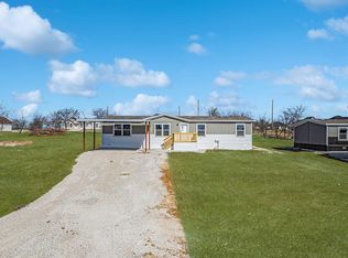 215 Overland Trl, Bridgeport, TX 76426