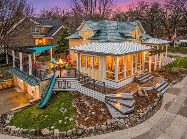 6509 Belmore Ln, Hopkins, MN 55343