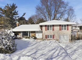 2116 Grafton Cres, Ottawa, ON K1J 6K8