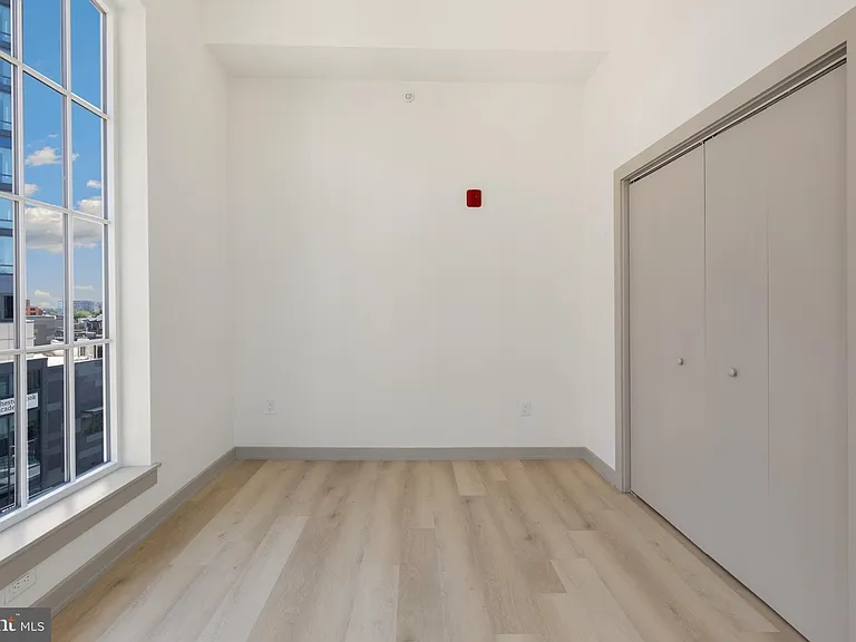689 N Broad St #404 — Photo 12