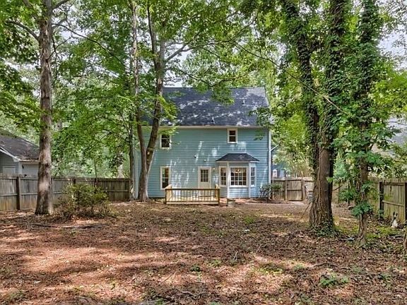 2nd image of 348 Saddlebrooke Cir