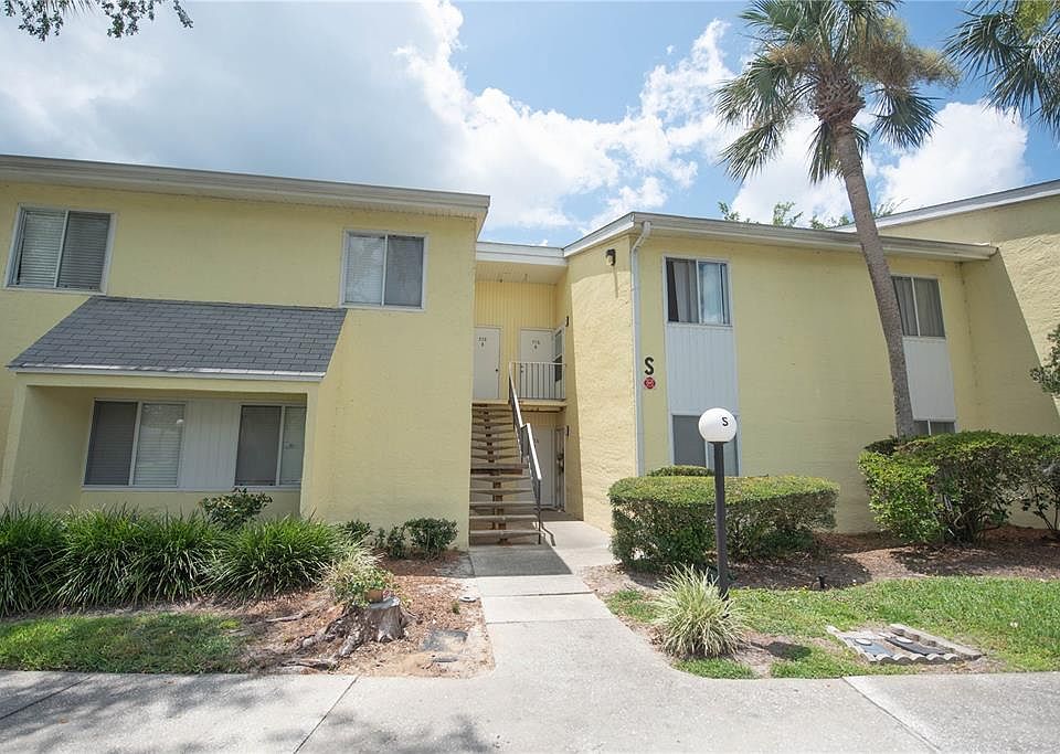 1st image of 576 Bahia Cir #B