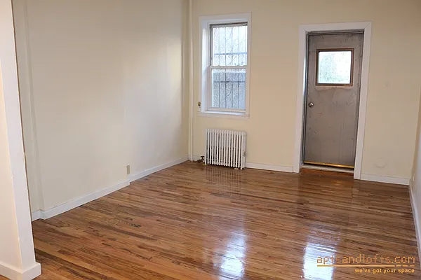 Rented by aptsandlofts.com | media 19