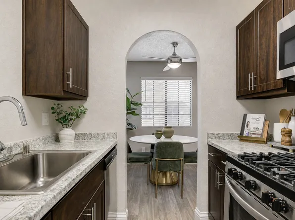 Spanish Wells Apartments