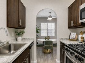 Spanish Wells Apartments