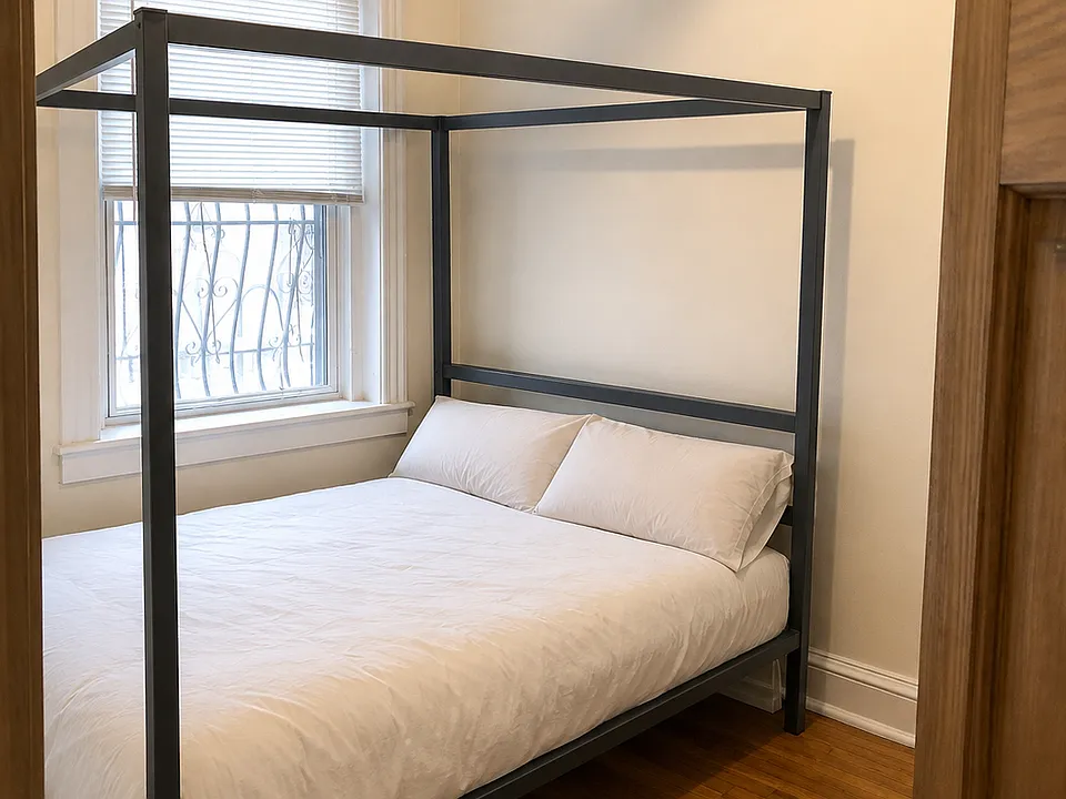 360 Riverway #10