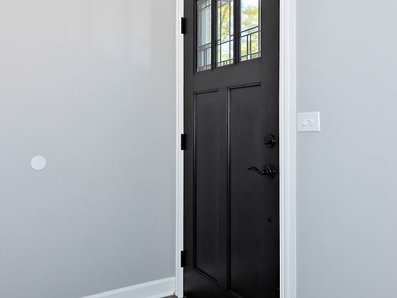 4th image of 125 Wilshire Dr