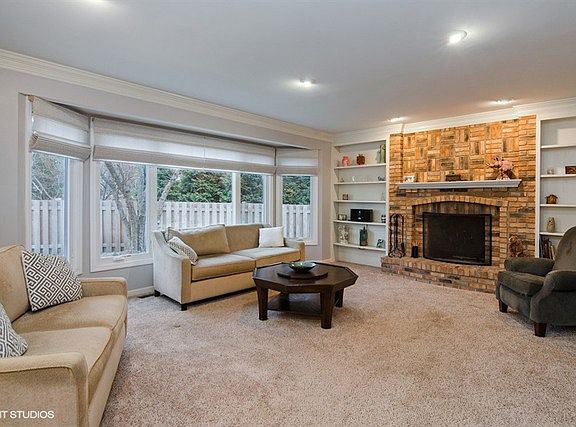 2nd image of 131 Amber Ct