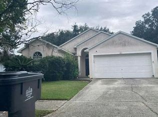 421 Henderson Ave, Seffner, FL 33584