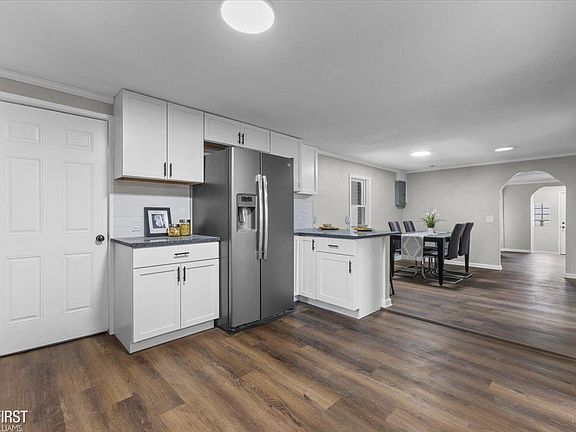 4th image of 7205 Williams Lake Rd