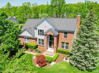 48846 Manhattan Cir, Canton, MI 48188