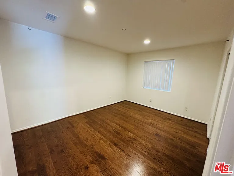 8820 S Orchard Ave #8820 — Photo 4