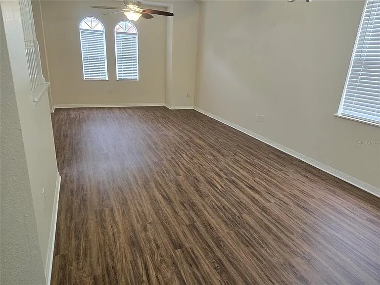 1125 Lascala Dr — Photo 7