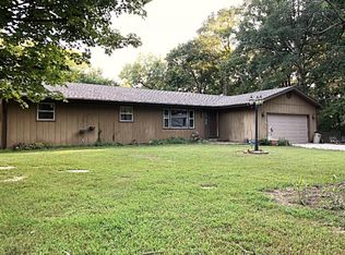 3199 N 400 St, Ramsey, IL 62080