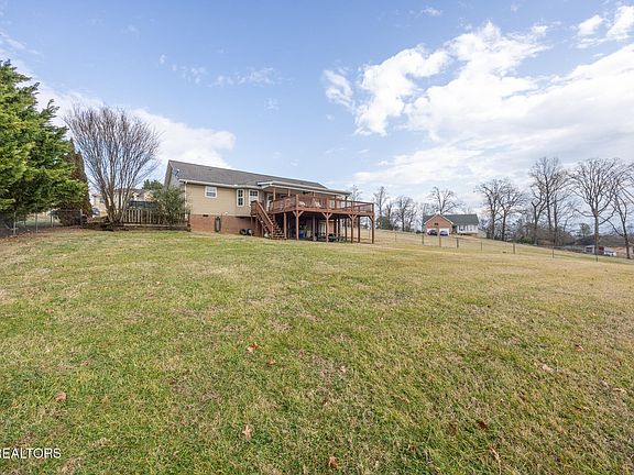 5th image of 117 Uphill Dr