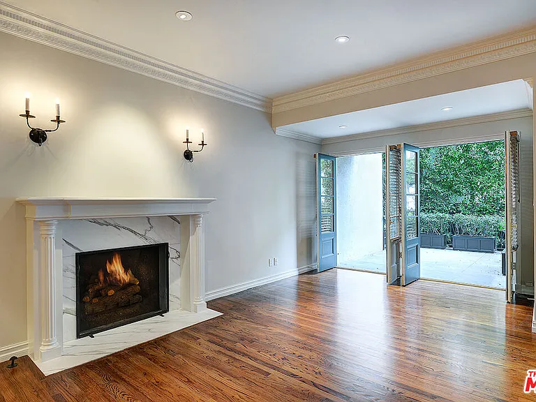 149 S Rodeo Dr — Photo 3