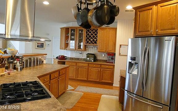 4th image of 8015 Norwich Ct