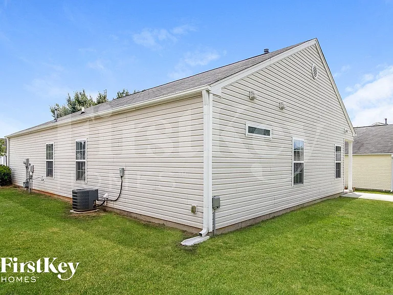 1810 Beeson Park Ln — Photo 13