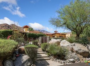 931 W Panorama Rd, Palm Springs, CA 92262