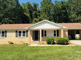 4841 Greenwood Dr, Gastonia, NC 28052