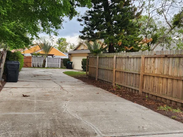 385 River Chase Dr, Orlando, FL 32807