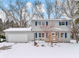 52191 Carriage Hills Dr, South Bend, IN 46635