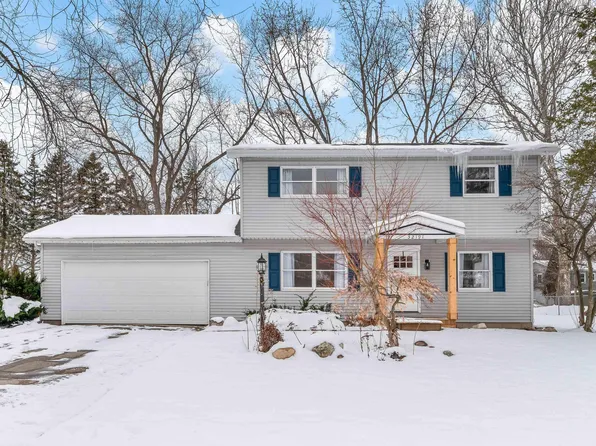 52191 Carriage Hills Dr, South Bend, IN 46635