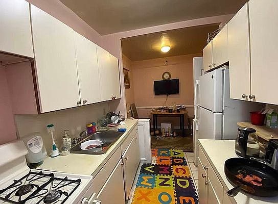 3rd image of 65-65 Wetherole St #3F