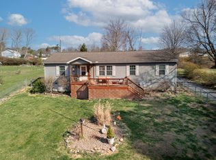 745 St Route 3&12, Hinton, WV 25951