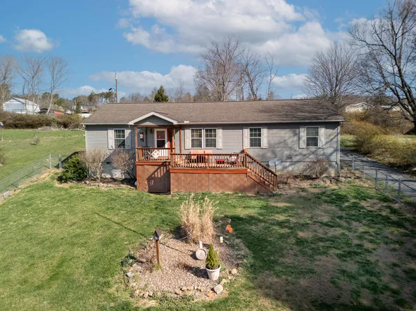 745 St Route 3&12, Hinton, WV 25951