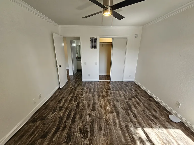 7523 Hollywood Blvd — Photo 34