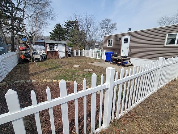 3rd image of 19 Abbey Ln