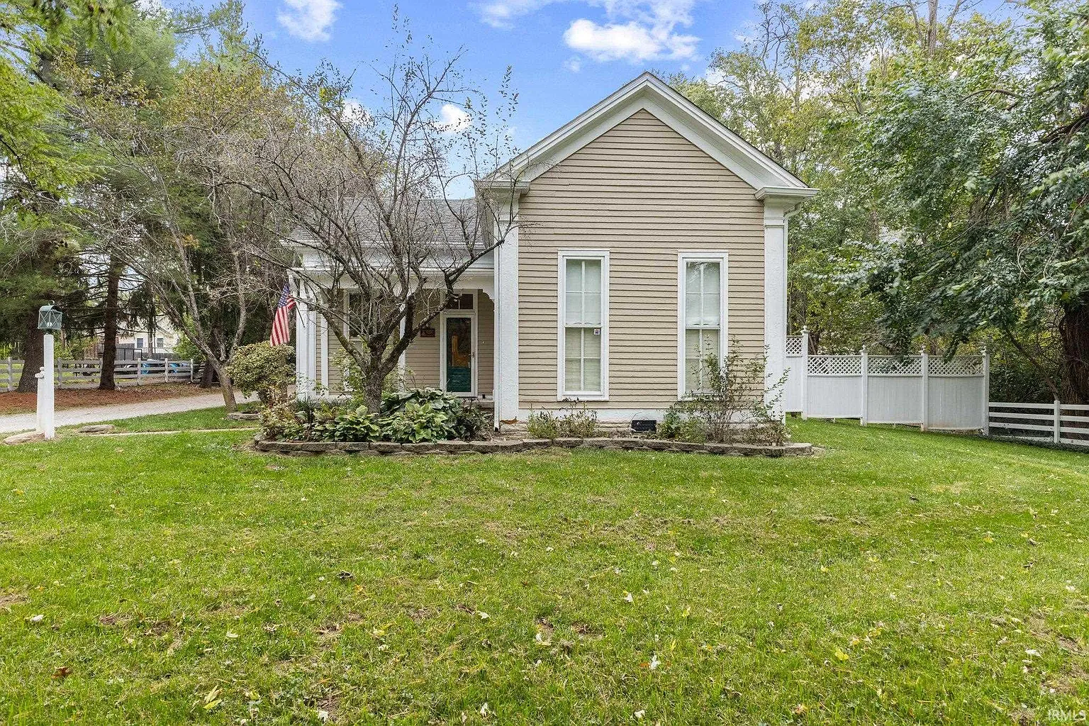 3425 S Rogers St photo 1