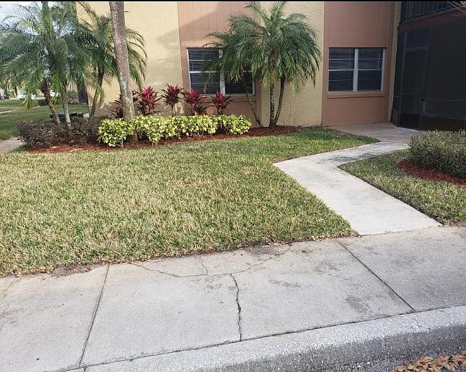 1st image of 99 Windtree Ln Building M-101