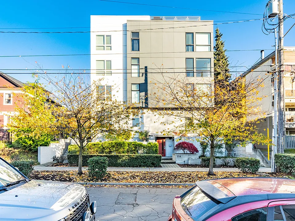 OneOne6 Apartments