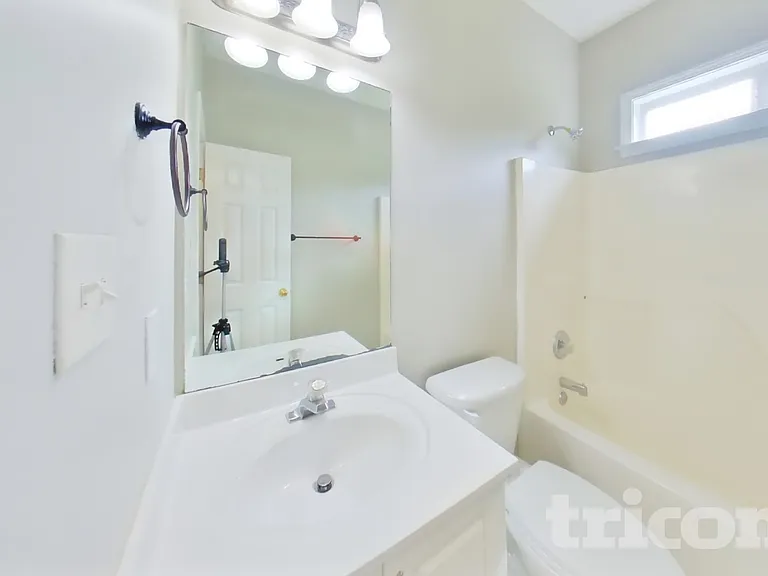 115 Victor Ln — Photo 16
