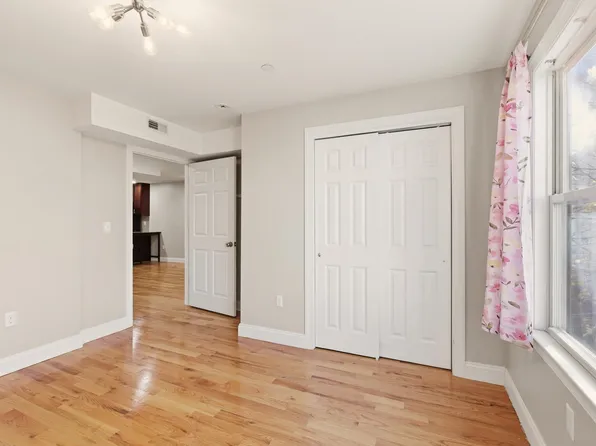 381 Communipaw Avenue image 13 of 23