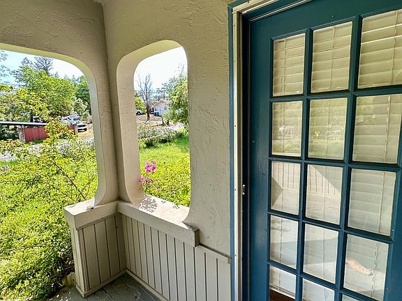 3rd image of 994 Sanitarium Road