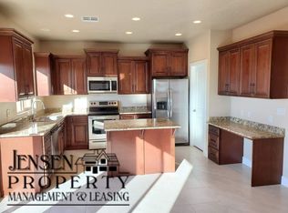 303 W Red Vista Dr, Ivins, UT 84738
