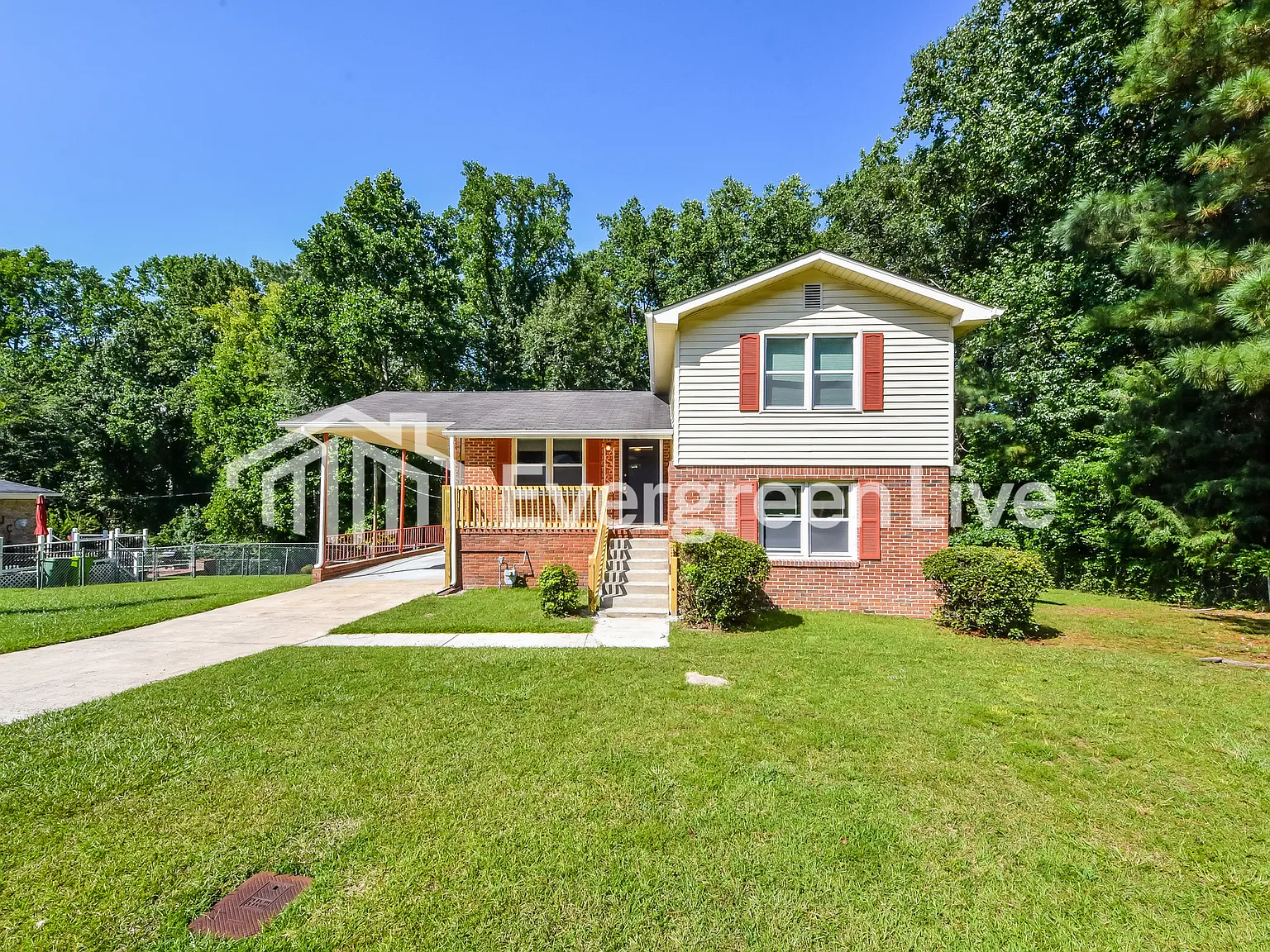 3 bed, 2.0 bath, 1456 sqft, $1,345 — Photo 1