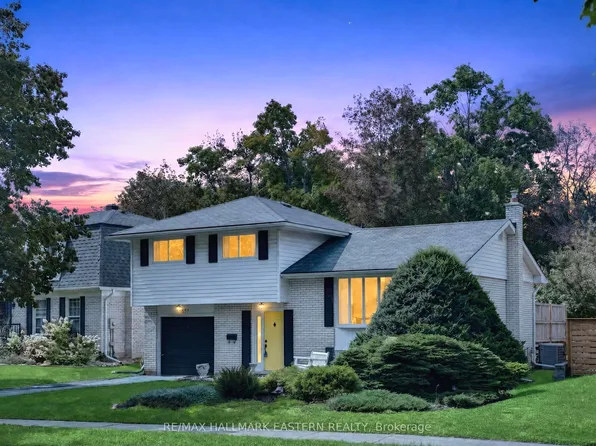 1337 W Franklin Dr, Peterborough, ON K9H 6Z5