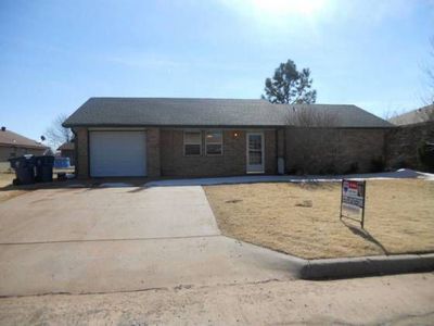 603 Amy Dr, Waukomis, OK, 73773