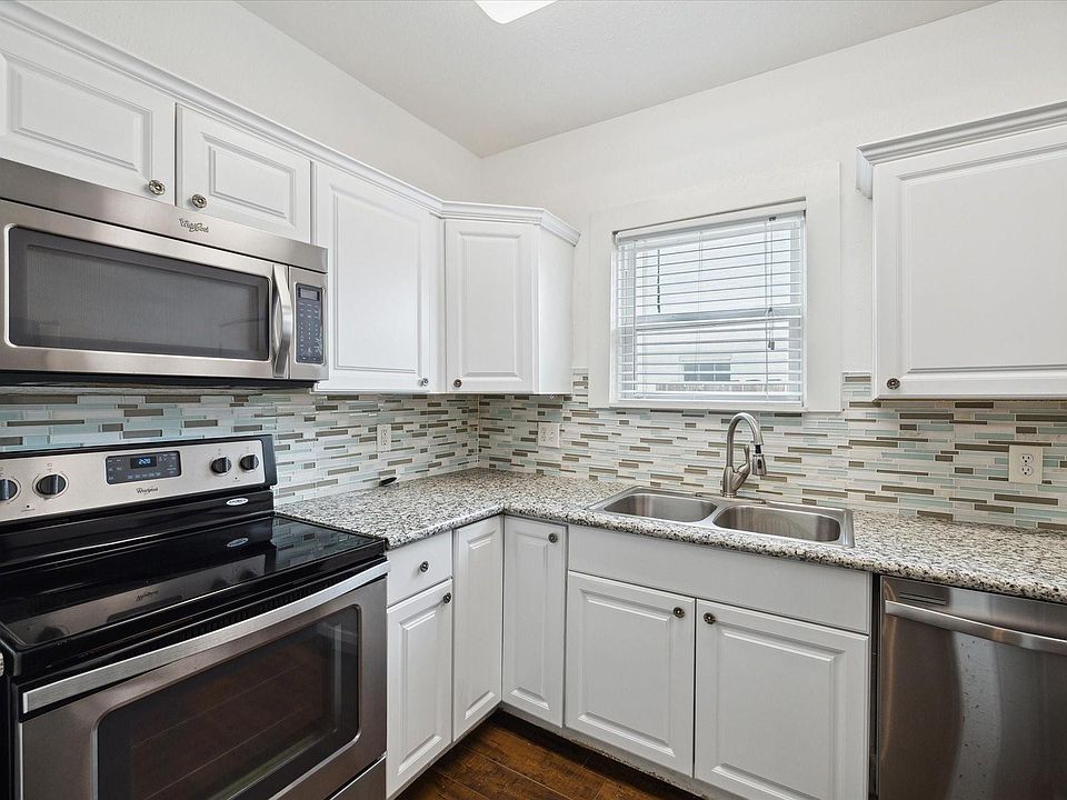 1st image of 2611 Isabella St