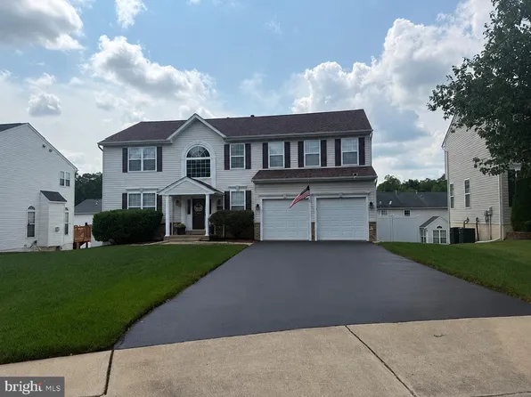 10 Pebble Beach Dr, Stafford, VA 22554