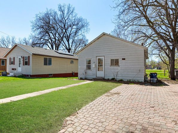 522 Hulett Ave, Faribault, MN 55021