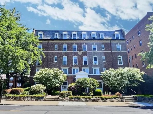 208 Centre Avenue #2J, New Rochelle, NY 10805