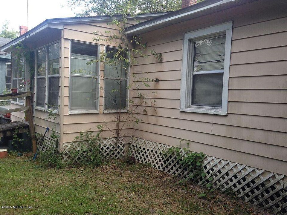 2nd image of 1917 Evergreen Ave